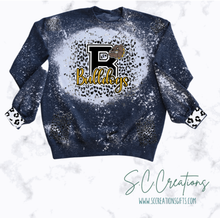 Load image into Gallery viewer, &quot;Bulldogs Distressed/Leopard-Gold&quot;-Sweatshirt
