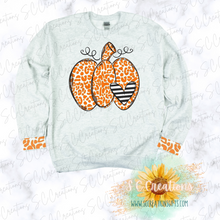 Load image into Gallery viewer, &quot;Leopard Orange Pumpkin&quot;-Sweatshirt
